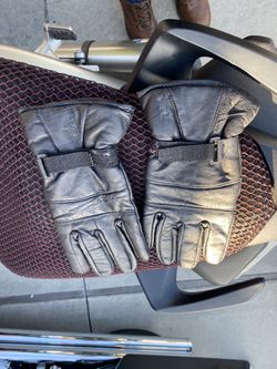 Leather Gloves 