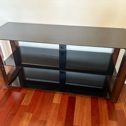 TV Stand / Entertainment Center