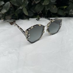 CHRISTIAN DIOR Addict Women's White Irregular Sunglasses, has scratches