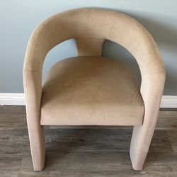 Velvet Barrel Chair 3 legs
