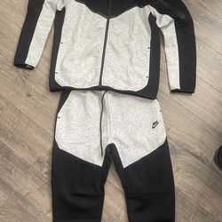 Nike tech SET⚫️🩶