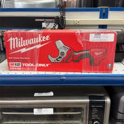 Milwaukee M12 Plastic Pipe Shear
