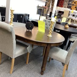 5 Pc Dinning Table $599