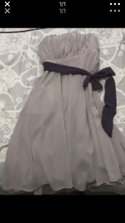 Dress size small just use it ones asking for $20