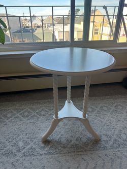 White night stand