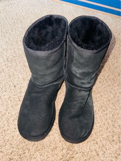 Ugg, Size 8 Women