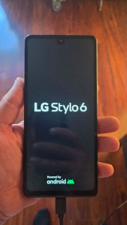 LG Stylo 6 Smartphone For Parts or Repair – Locked – Powers On – Cracked Back