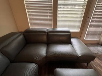 Leather Sectional Couch With Ottoman