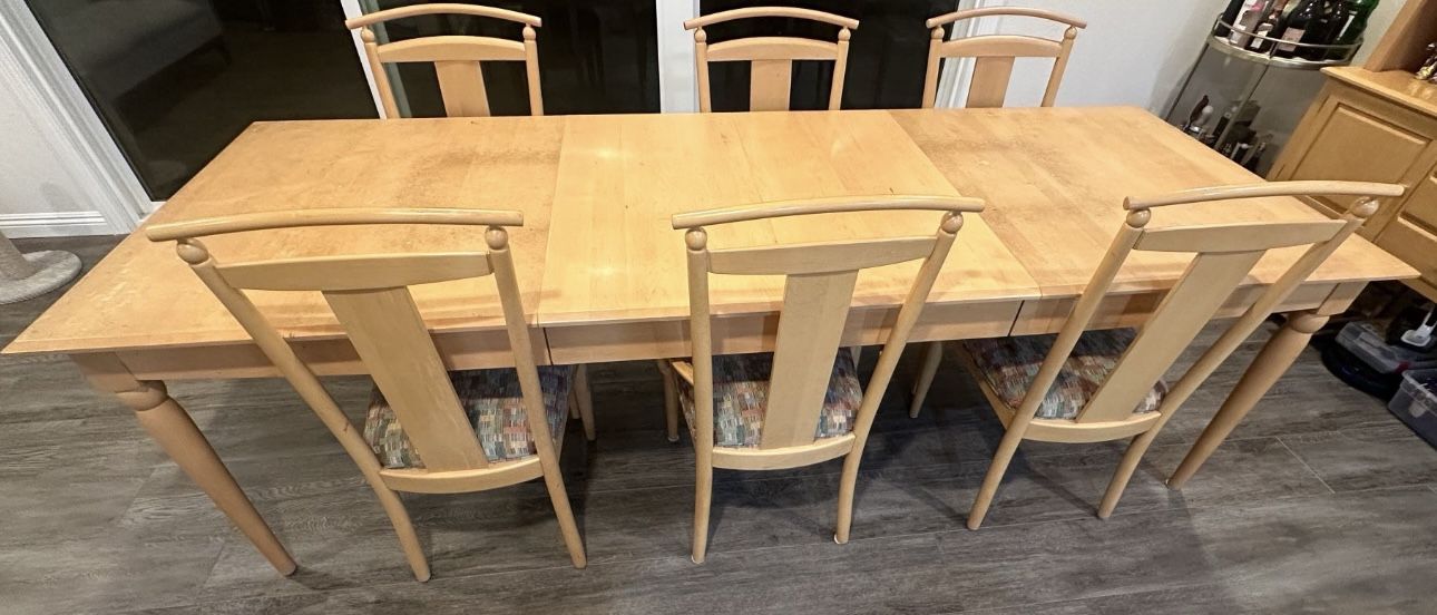 Ethan Allen American Table and Chairs