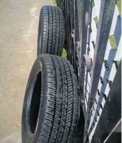 TIRES (2 AVAILABLE) 195/65/R15