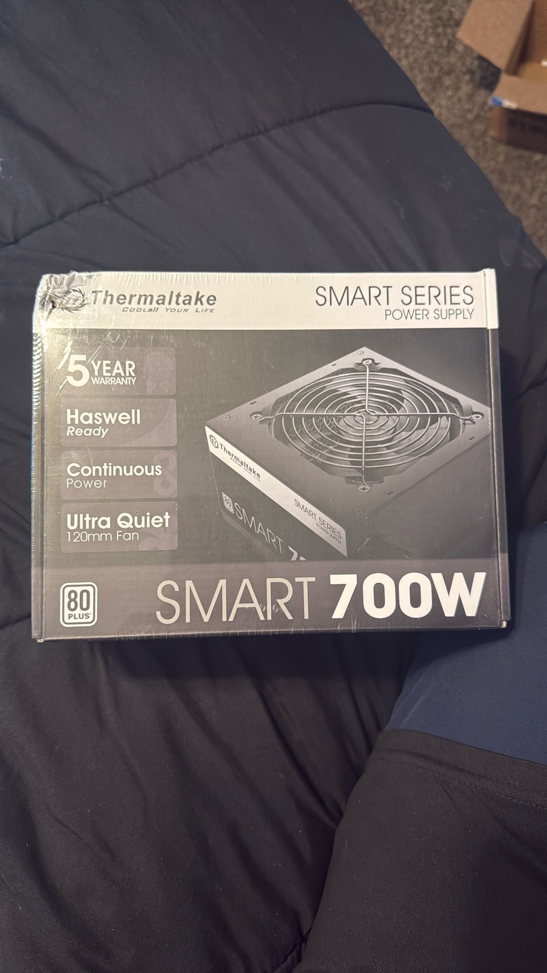 Smart 700W Power Supply