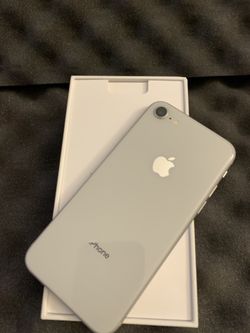 Iphone 8 Silver ANY CARRIER 64GB