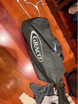 Graco pack and play mint condition comes with mattress