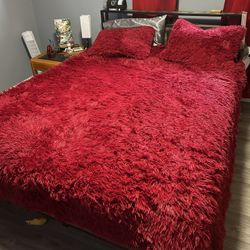 Mattress (queen), frame, and bedding