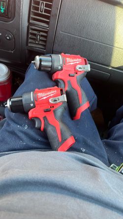 Milwaukee Subcompact Drill Driver