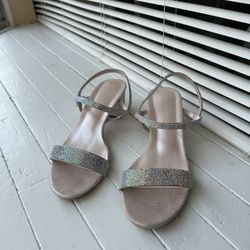 Stretch Strap Low Heel Sandal 