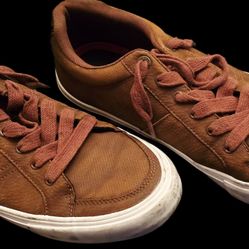 Levis, Comfort; size US 10.5