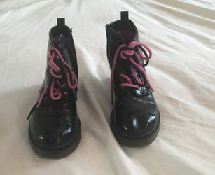 Candies black boots, pink lining, super cute!