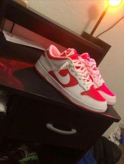Dunk low championship reds
