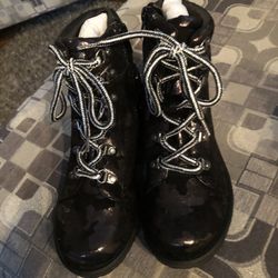 Kids Boots Size 2-4