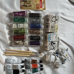 Arts And Crafts Supplies 