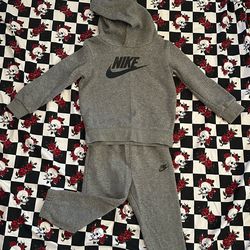 Nike sweat suit