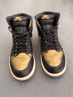 Nike Air Jordan 1 OG High Tops Men’s Size 10 Black & Gold