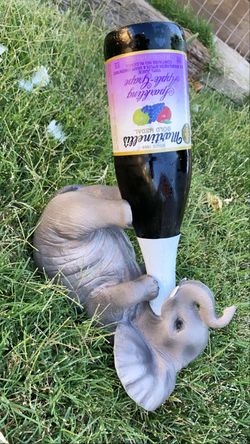 Elephant wine holder