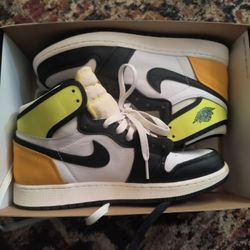 Jordan 1 Volt Nike