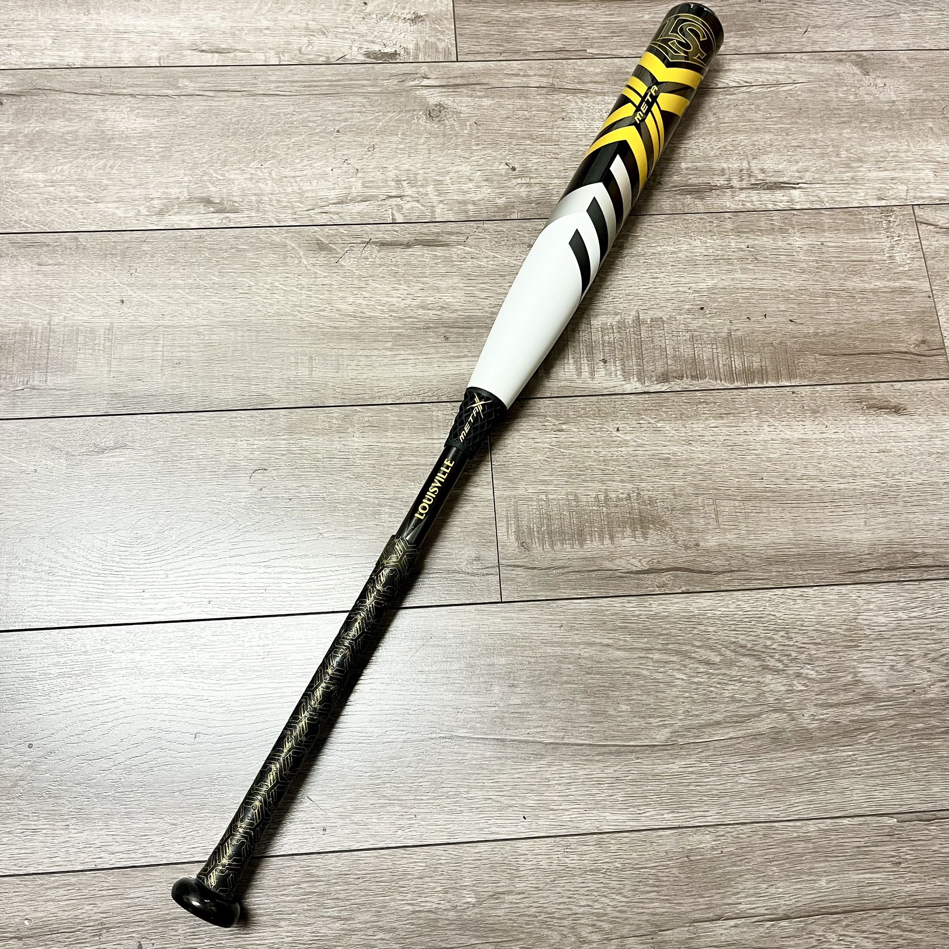 π₯ NEW | Meta 32" / 23 oz (-9) Fastpitch Softball Bat | The Dugout