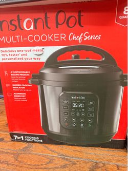 Instant Pot Duo 7-in-1 Electric Pressure Cooker – Excellent Condition