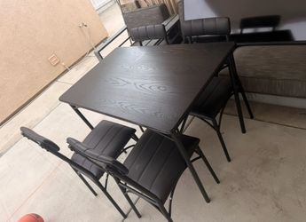 Dining table set