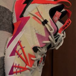 Men’s Shoes Size 10 And 9 1/2