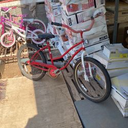 Vintage beach cruiser