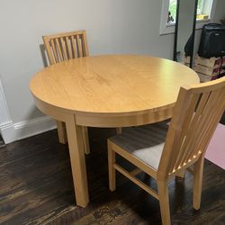 Wooden Dining Table With Chairs 