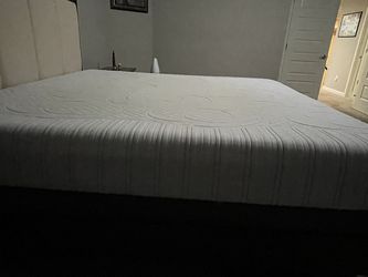 King Size Mattress - Plush