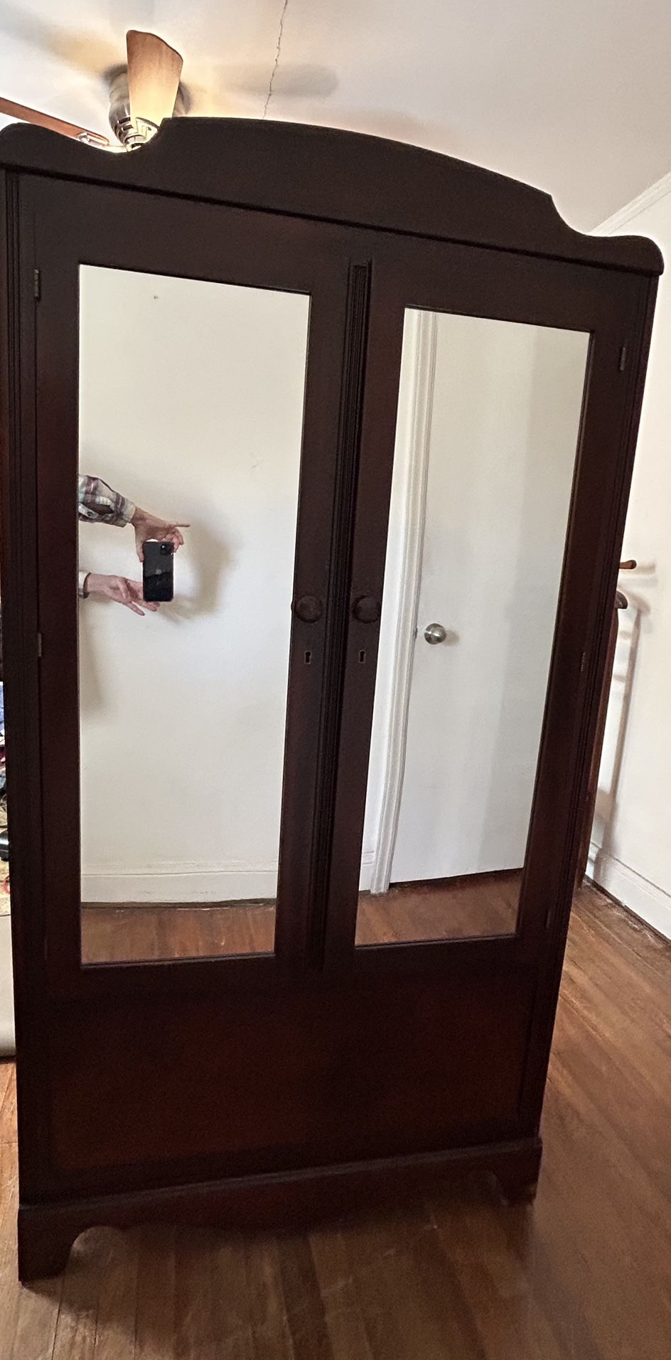Armoire With Mirror Doors. Hanging Bar For Hanging Clothes.