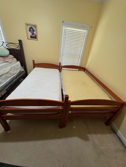 Two twin beds - King bed/ bunk beds