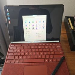 Microsoft Surface Pro 9 13" 2 In 1 Touch Screen Silver