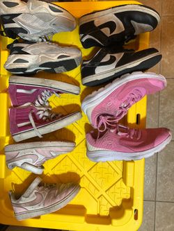 Girls shoes
