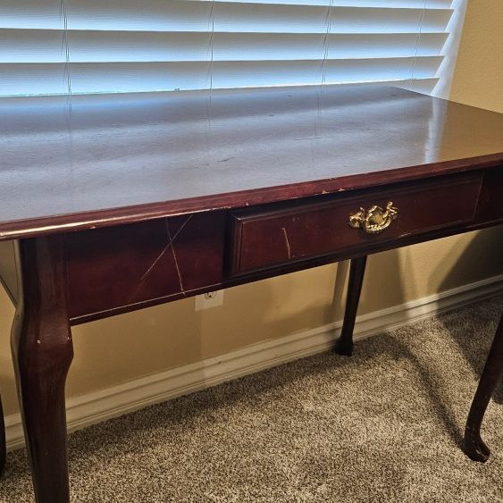 Table/Desk