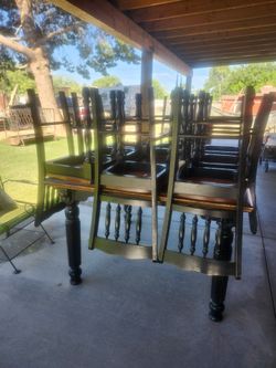DINING TABLE
