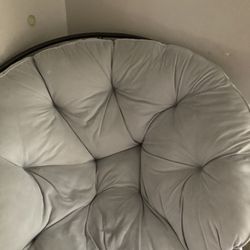 Gray futon
