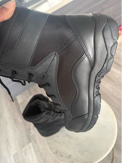 Steel toe boots