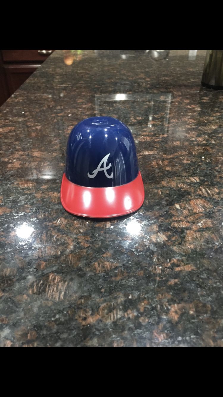 Atlanta Braves Mini Helmets 