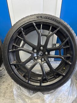 GR86 Toyota Forged Alloy Wheel with Michelin 215/40R19 Tire