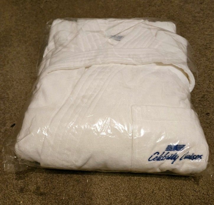 Celebrity Cruise NEW Plush Cotton Robe