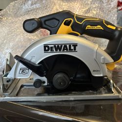 Dewalt Saw