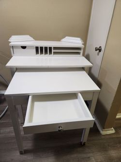 White Solid Wood Roll Table Out Used Conditions