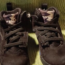 Kids Jordan/shoes